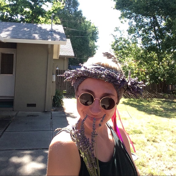 Meet your Posher, Paige - Picture 1 of 1